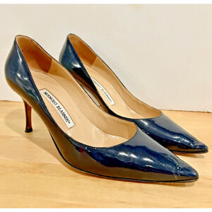 Manolo Blahnik Navy Blue Patent Leather Pumps Pointed Toe 3 1/2" Heel EU SZ 38